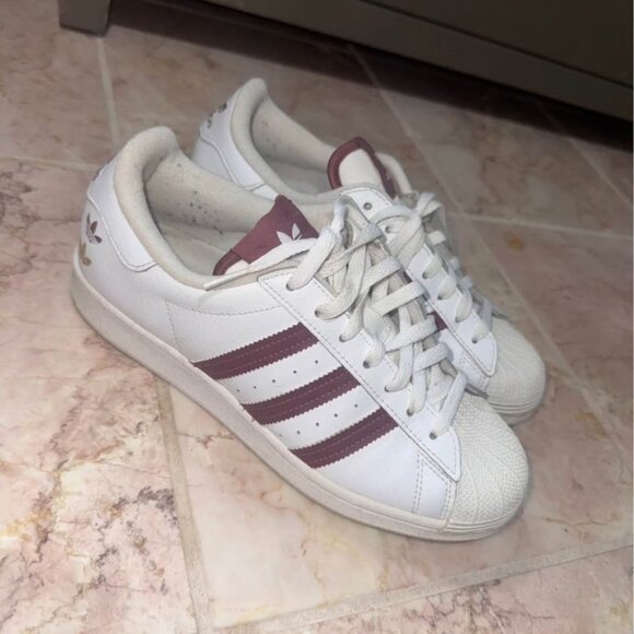 Adidas Sneakers - Picture 1 of 4